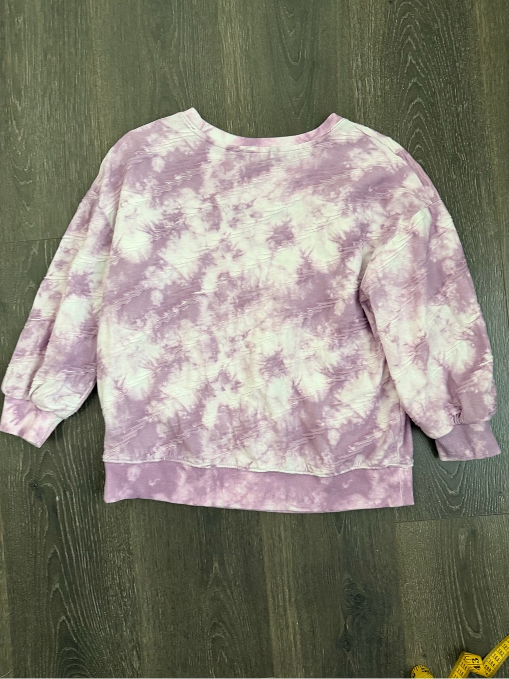 Simply Vera Vera Wang Lavender and White Tie-Dye Crewneck Sweatshirt Size Small - Picture 3 of 9